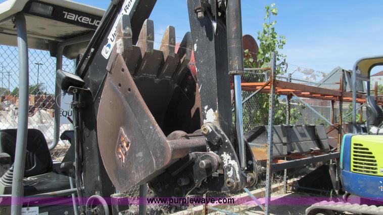 image for item G2097 2007 Takeuchi TB016 compact excavator