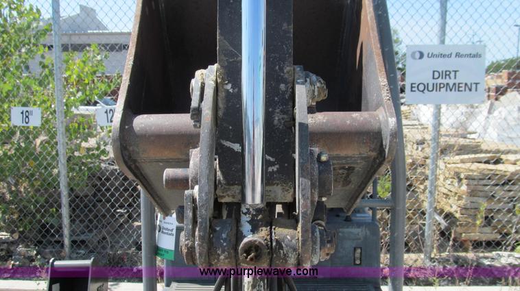 image for item G2097 2007 Takeuchi TB016 compact excavator