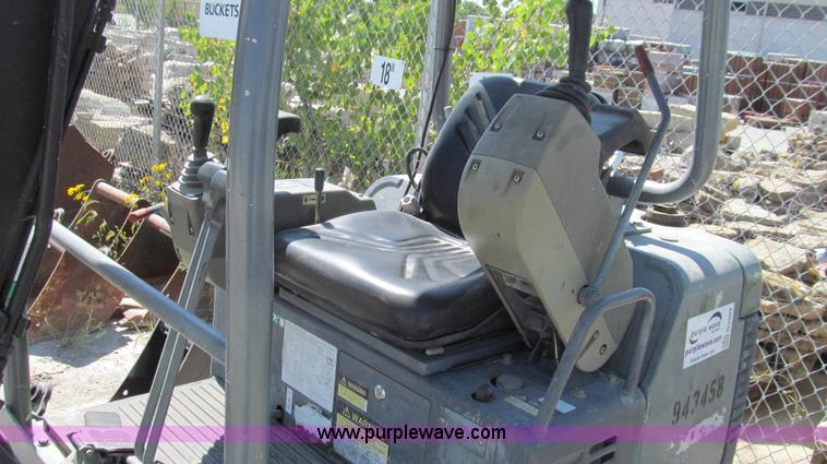 image for item G2097 2007 Takeuchi TB016 compact excavator