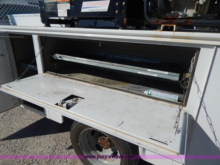 image for item G3417 2008 Ford F550 service truck