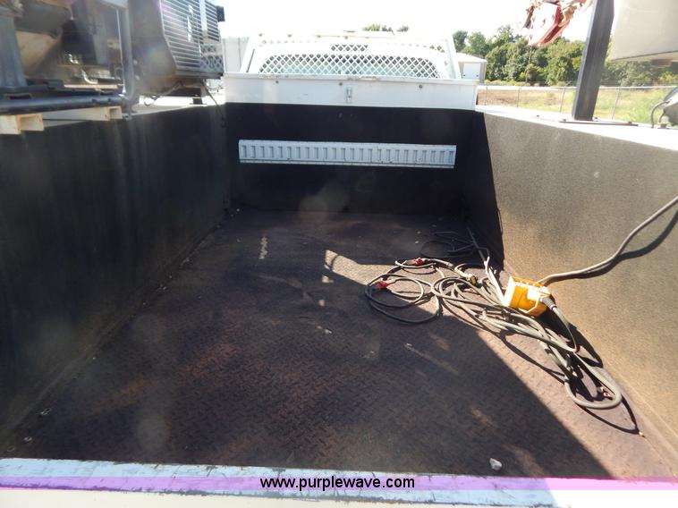 image for item G3417 2008 Ford F550 service truck