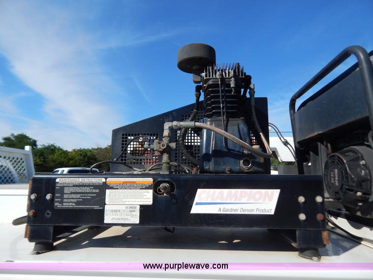 image for item G3417 2008 Ford F550 service truck