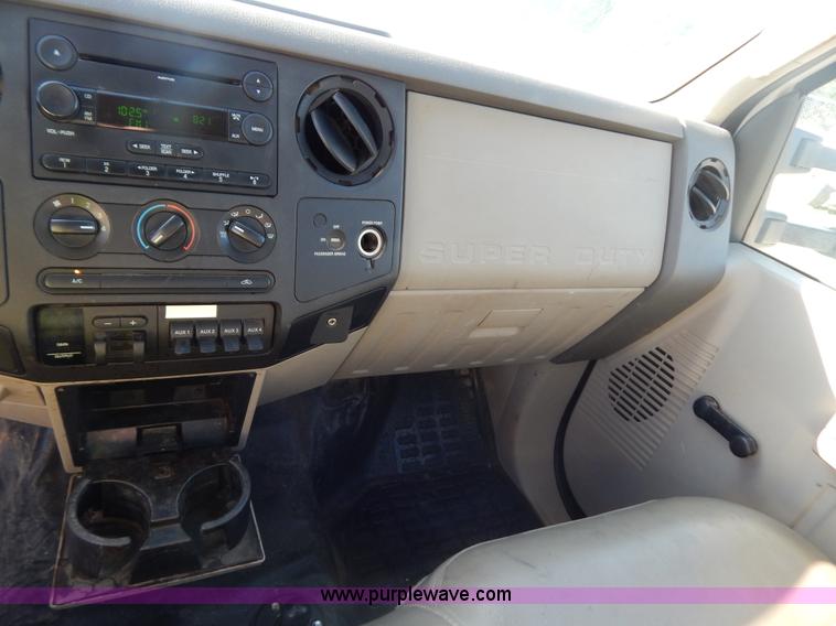 image for item G3417 2008 Ford F550 service truck