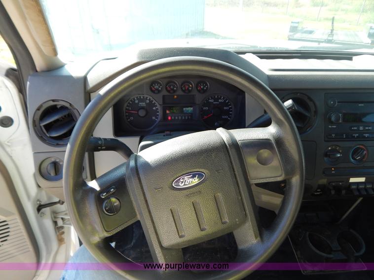 image for item G3417 2008 Ford F550 service truck