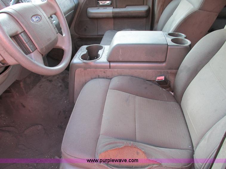 image for item G9227 2004 Ford F150 XLT SuperCrew pickup truck