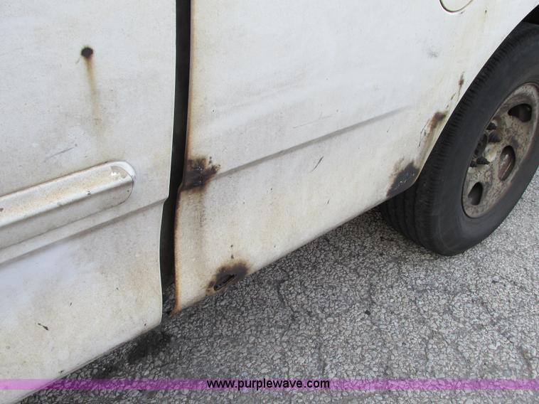 image for item G9228 2002 Ford F150 XLT SuperCab pickup truck