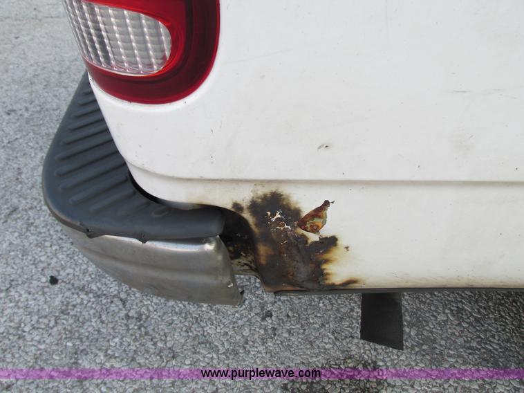 image for item G9228 2002 Ford F150 XLT SuperCab pickup truck