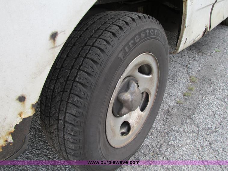 image for item G9229 2002 Ford F150 XLT SuperCab pickup truck