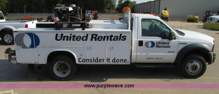 image for item G9245 2006 Ford F550 XL Super Duty service truck