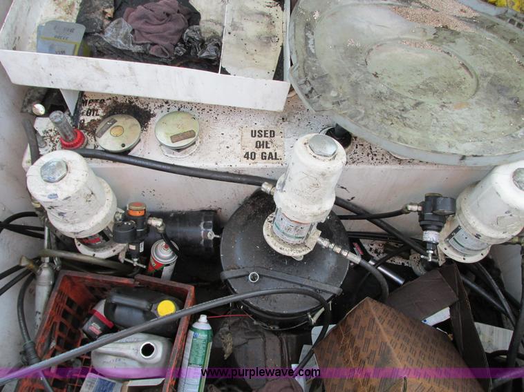 image for item G9245 2006 Ford F550 XL Super Duty service truck