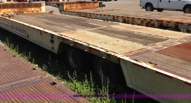 image for item G9247 2006 Trail King TK80HT-482 trailer