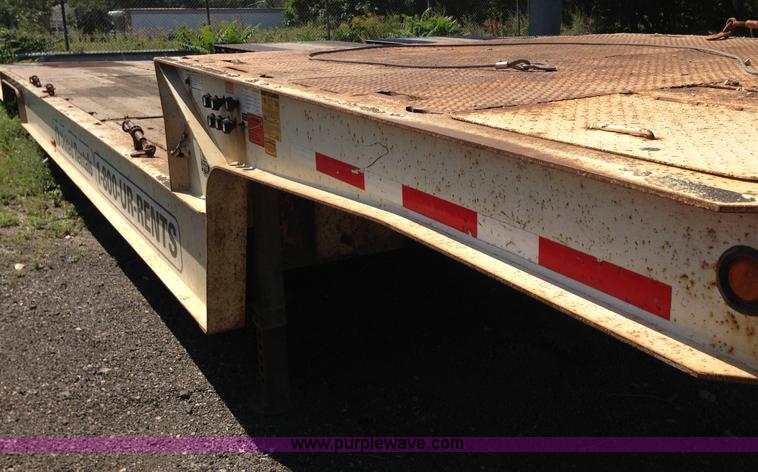 image for item G9247 2006 Trail King TK80HT-482 trailer