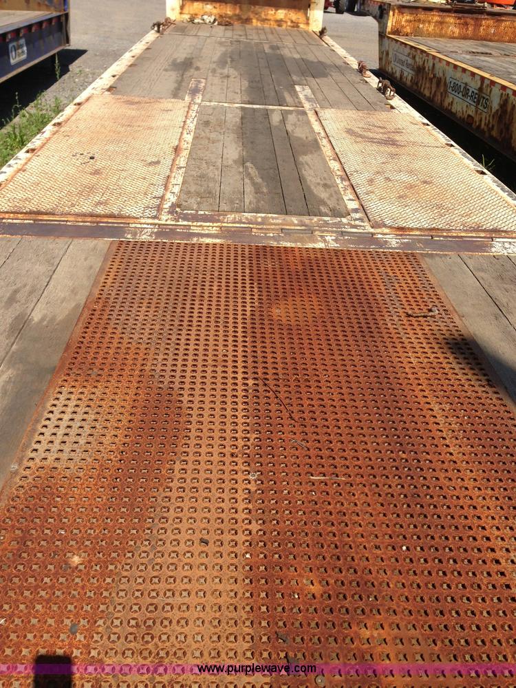 image for item G9247 2006 Trail King TK80HT-482 trailer