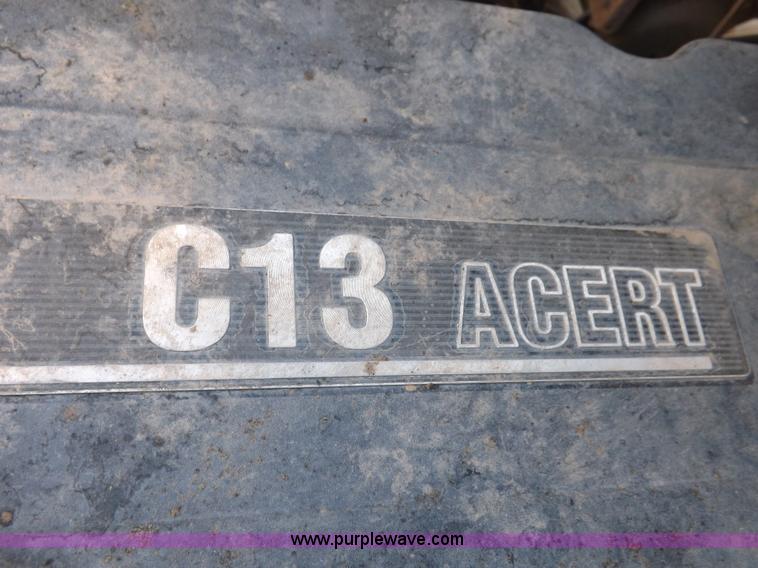 image for item I7589 2007 Freightliner Columbia semi truck