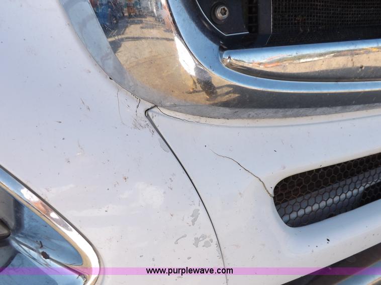 image for item I7589 2007 Freightliner Columbia semi truck