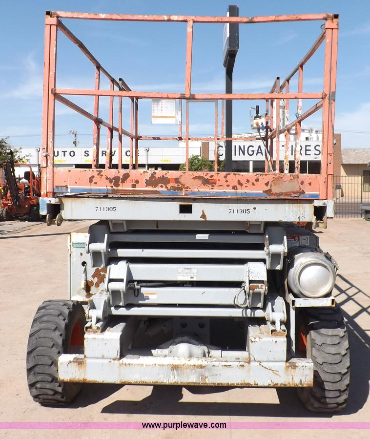 image for item I7590 2005 Skyjack SJ8831RT scissor lift