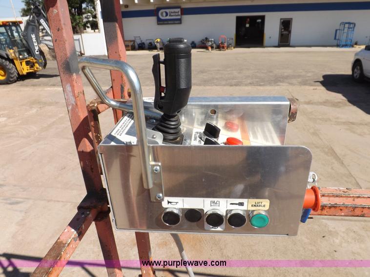 image for item I7590 2005 Skyjack SJ8831RT scissor lift