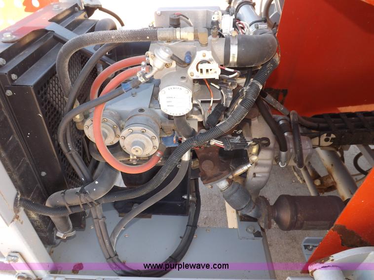 image for item I7590 2005 Skyjack SJ8831RT scissor lift