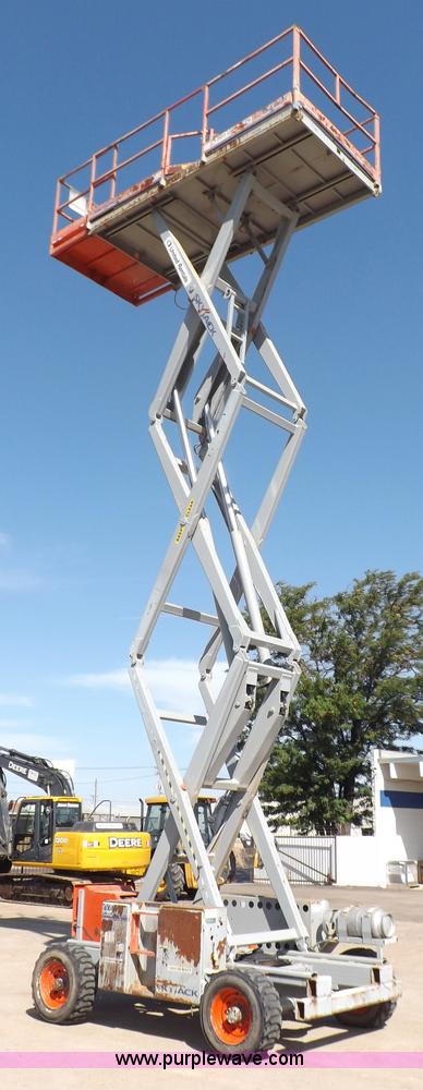 image for item I7590 2005 Skyjack SJ8831RT scissor lift
