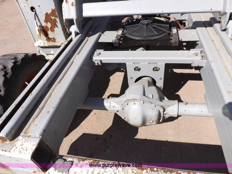 image for item I7590 2005 Skyjack SJ8831RT scissor lift