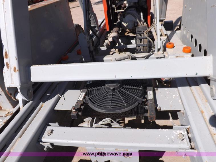 image for item I7590 2005 Skyjack SJ8831RT scissor lift