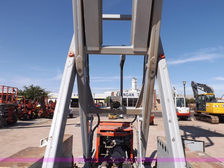 image for item I7590 2005 Skyjack SJ8831RT scissor lift