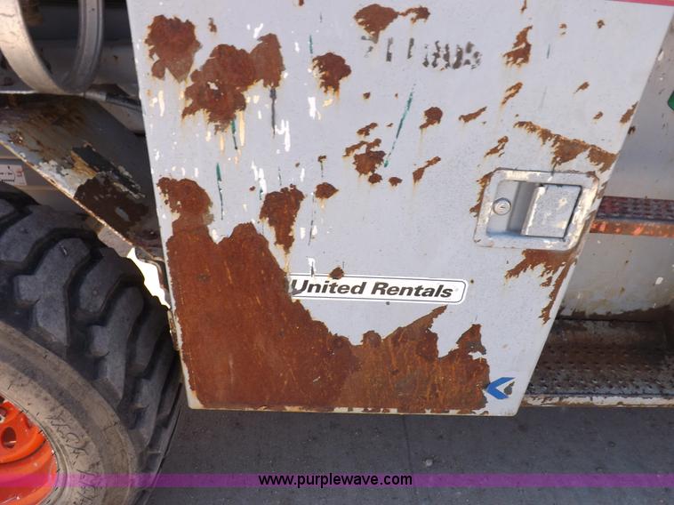 image for item I7590 2005 Skyjack SJ8831RT scissor lift