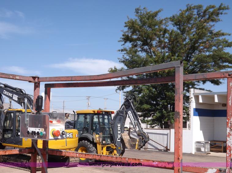 image for item I7590 2005 Skyjack SJ8831RT scissor lift