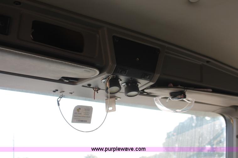 image for item I7751 2005 Kenworth T800 semi truck with Palfinger PK32080 knuckle boom crane