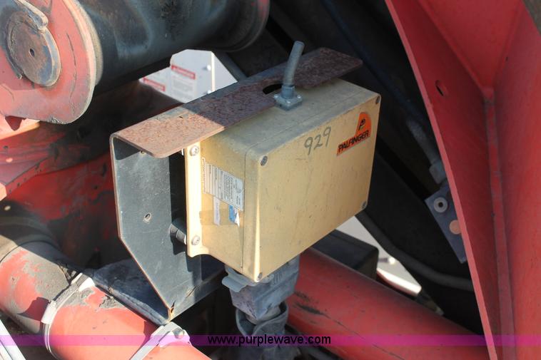 image for item I7751 2005 Kenworth T800 semi truck with Palfinger PK32080 knuckle boom crane