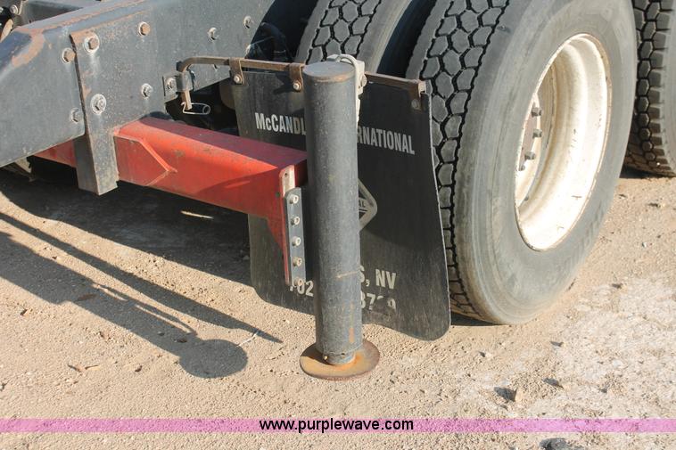 image for item I7751 2005 Kenworth T800 semi truck with Palfinger PK32080 knuckle boom crane