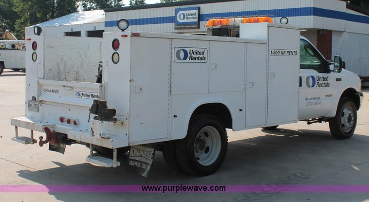 image for item I7756 2003 Ford F550 XL Super Duty service truck