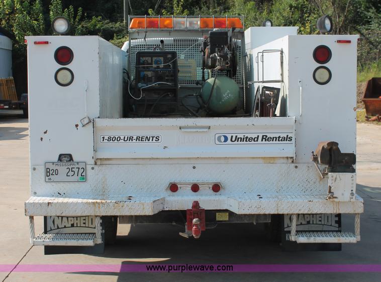 image for item I7756 2003 Ford F550 XL Super Duty service truck