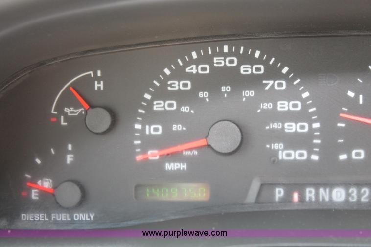 image for item I7756 2003 Ford F550 XL Super Duty service truck