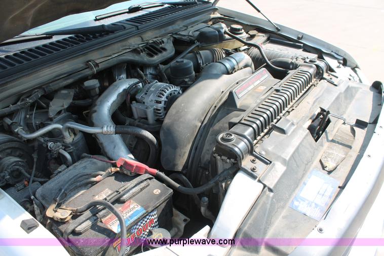 image for item I7756 2003 Ford F550 XL Super Duty service truck