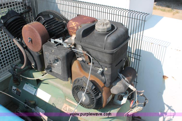 image for item I7756 2003 Ford F550 XL Super Duty service truck