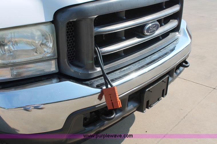 image for item I7756 2003 Ford F550 XL Super Duty service truck