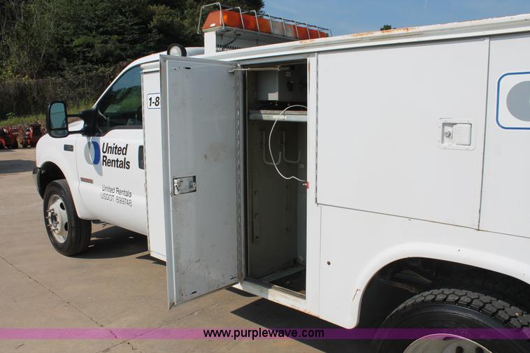 image for item I7756 2003 Ford F550 XL Super Duty service truck