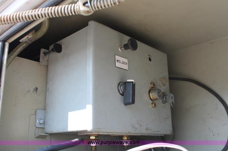 image for item I7756 2003 Ford F550 XL Super Duty service truck