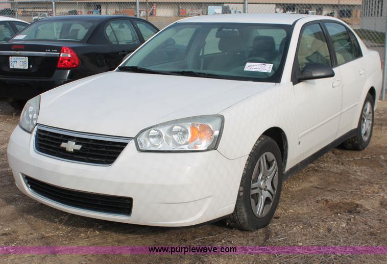 image for item D8176 2007 Chevrolet Malibu LS
