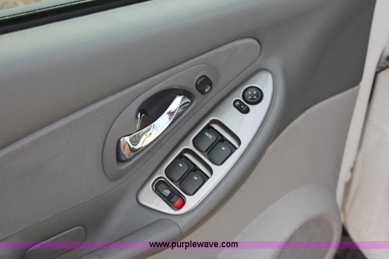 image for item D8176 2007 Chevrolet Malibu LS