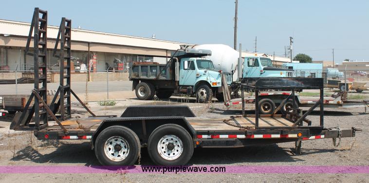 image for item I8167 2006 PJ equipment trailer