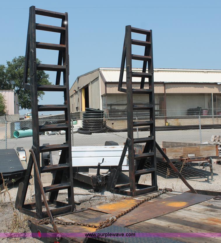 image for item I8167 2006 PJ equipment trailer