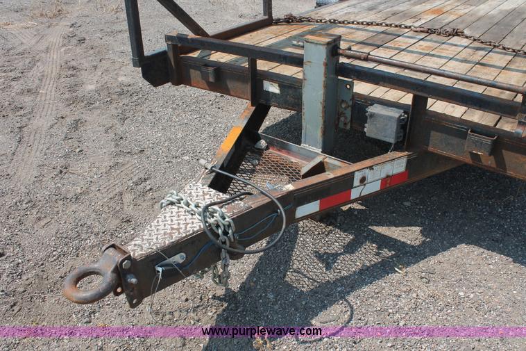 image for item I8167 2006 PJ equipment trailer