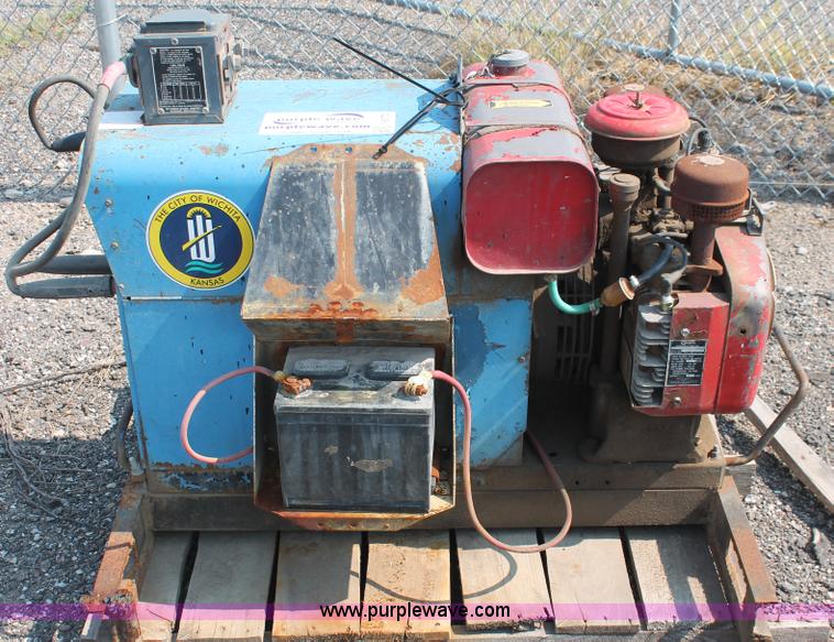 image for item I8173 Miller gas powered welder/generator