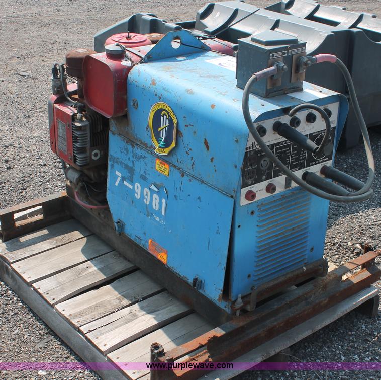 image for item I8173 Miller gas powered welder/generator