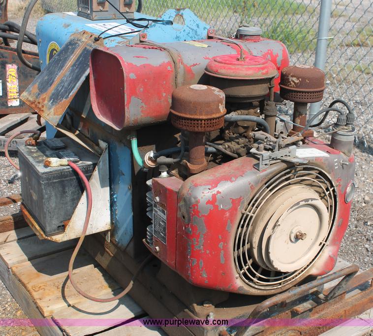 image for item I8173 Miller gas powered welder/generator