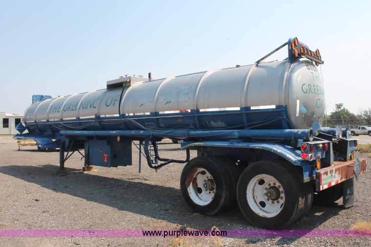 image for item I8178 1979 Arco tanker trailer
