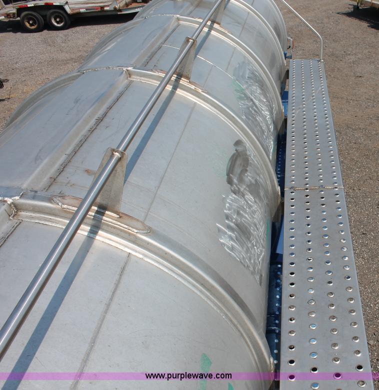 image for item I8178 1979 Arco tanker trailer