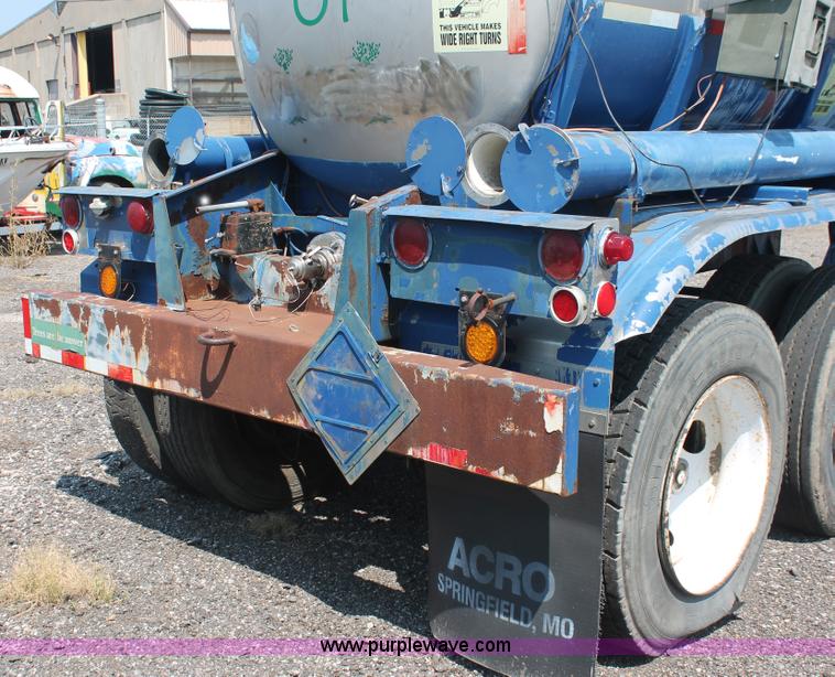 image for item I8178 1979 Arco tanker trailer